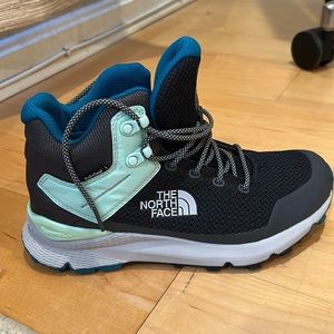 COPY - COPY - Northface Hiking boots